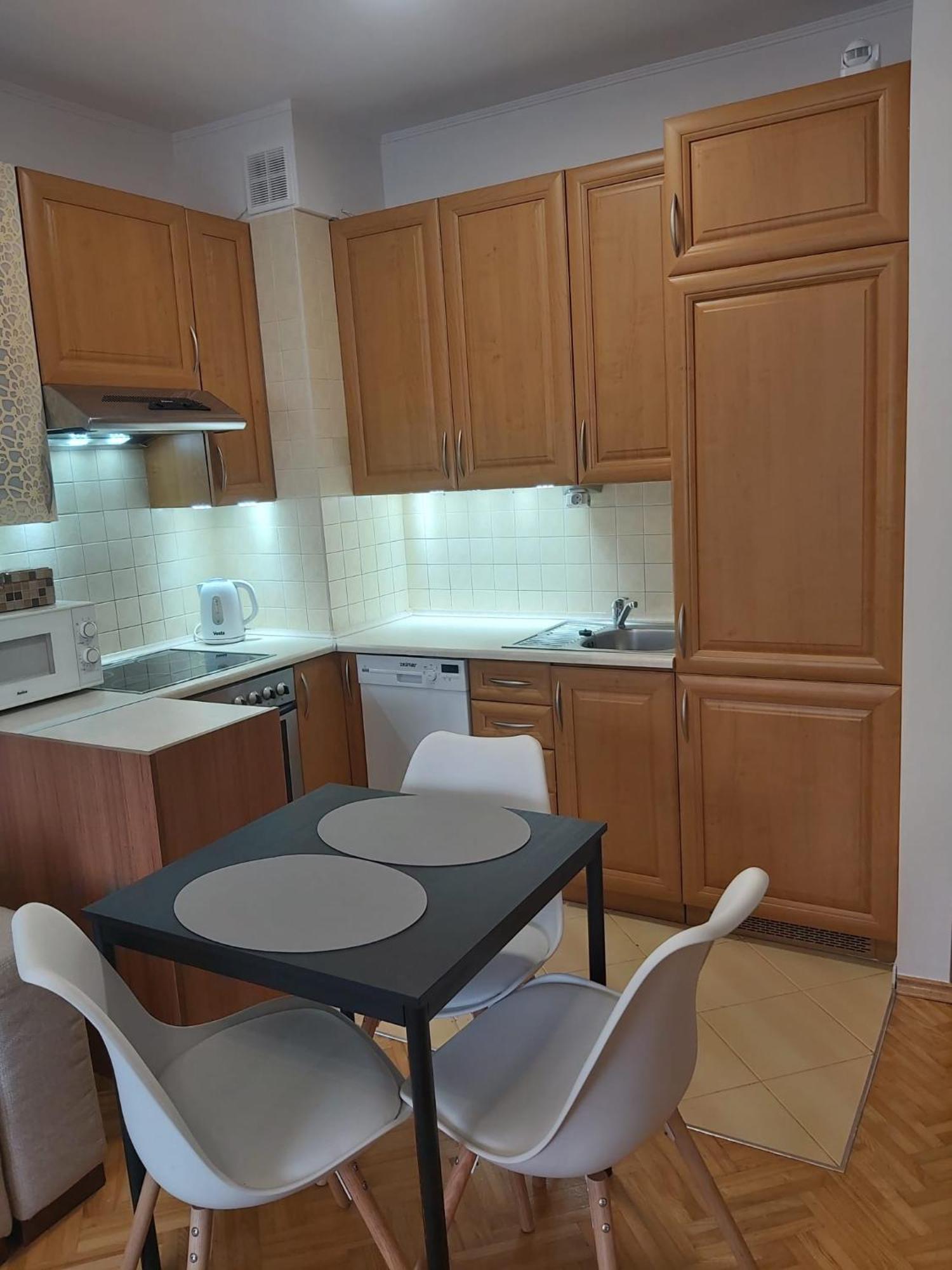 Apartament, 2 Pokoje, Stacja Metra Kabaty, Ursynow Warsaw Ngoại thất bức ảnh